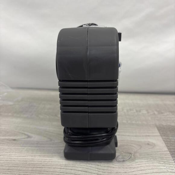 Grease Monkey 300psi 12V Portable Air Compressor - Picture 12 of 12